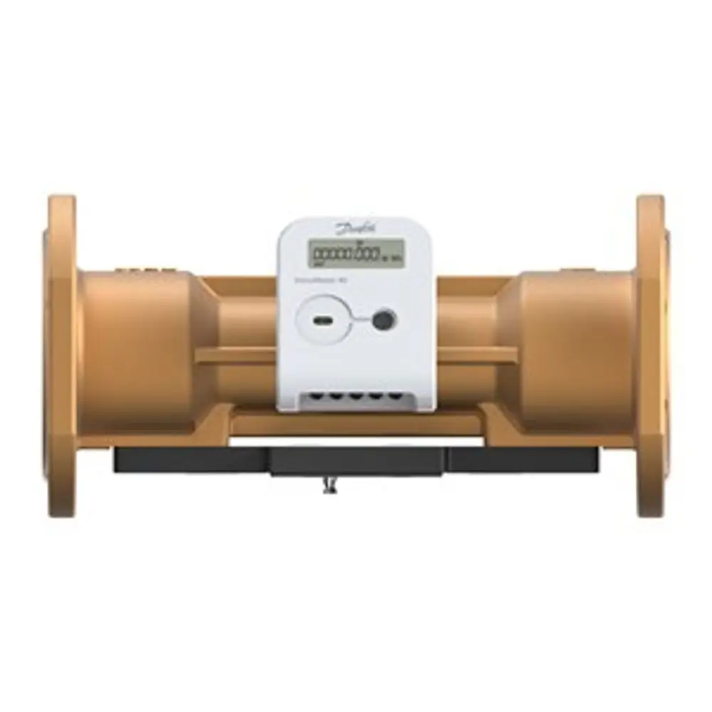 Wärmezähler von Danfoss in Goldfarbe mit Display an der Vorderseite, zwei Anschlussflanschen für den Einbau in Heizungsanlagen.